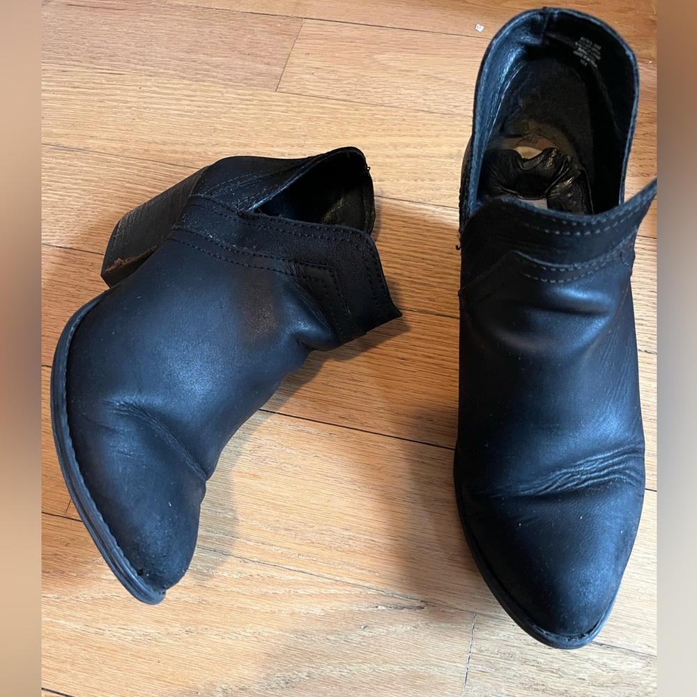 Steve Madden boots